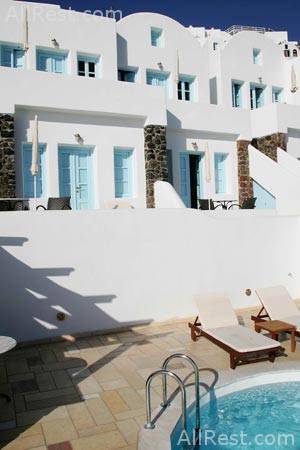Tholos Resort 13